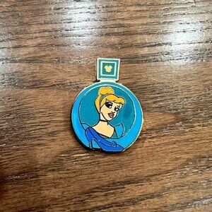 💛 (5/$35) - DISNEY 2012 Hidden Mickey Perfume Bottle Series: Cinderella (1/5)